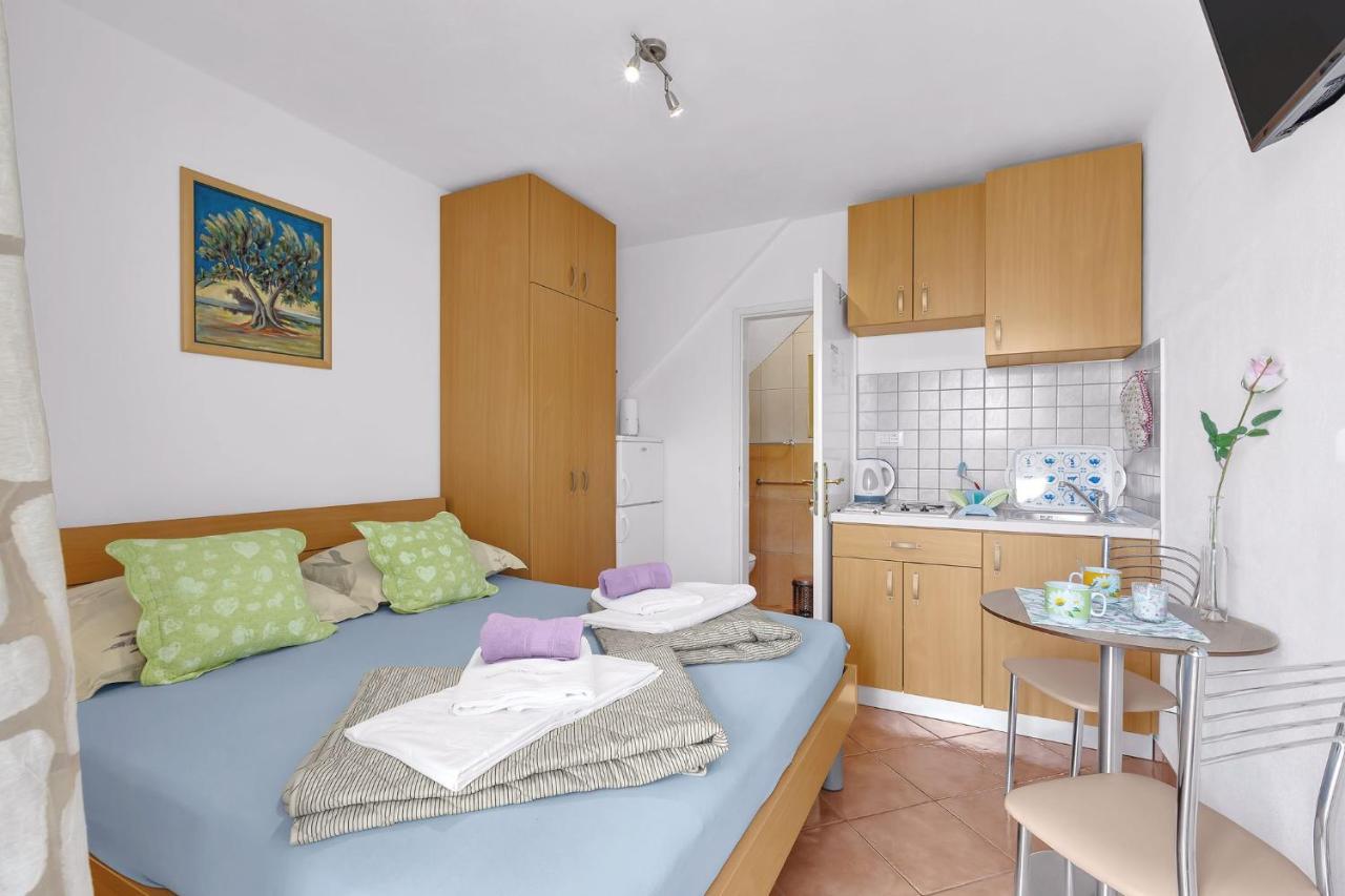 Apartments Lucija Baška Voda Kültér fotó